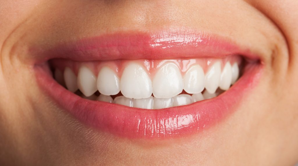 INVISALIGN IS THE CLEAR CHOICE FOR STRAIGHTENING YOUR TEETH-min