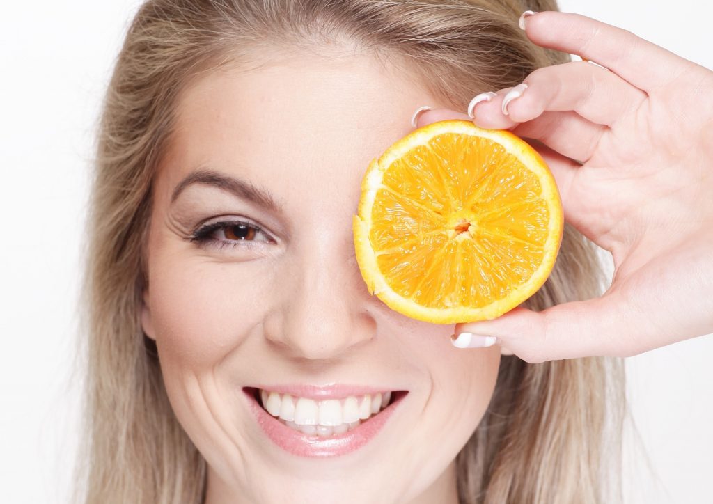 How Vitamin C promotes healthy gums-min